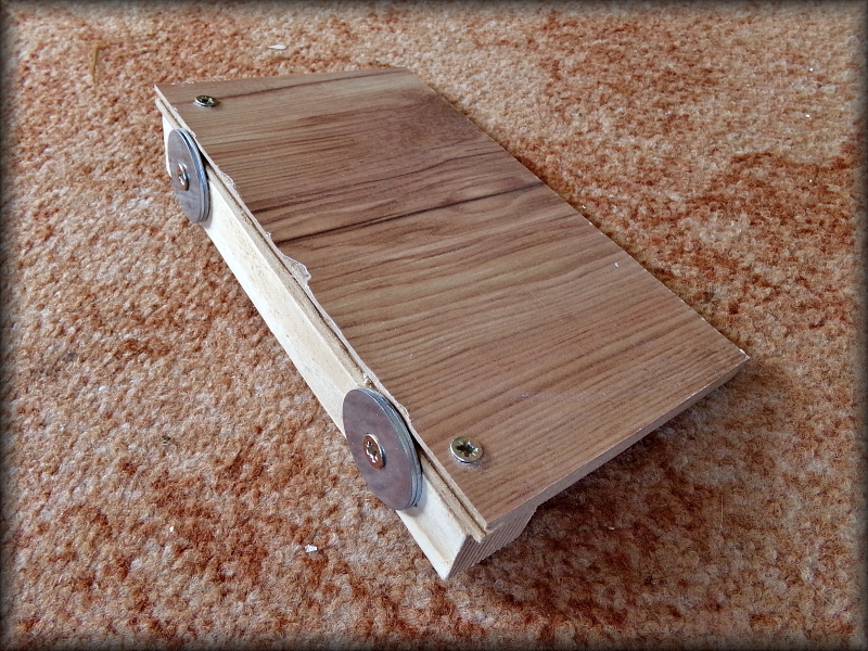 Minipolička z plovoučky 18x10cm - šrouby