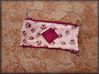 TUNEL OSMÁK vínový + světle hnědá, tlapky