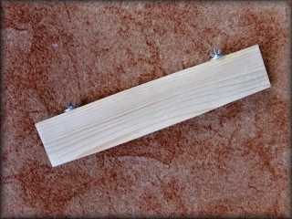 Dřevěná polička 39x8x2cm - matky