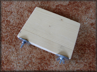 Dřevěná minipolička 12 x 9 cm s matkami