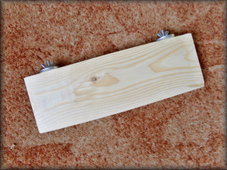 Dřevěná polička 25,5x8,5x1,5cm - matky